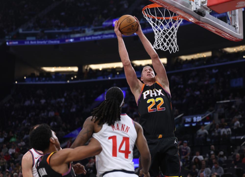 并配合着 并配合着